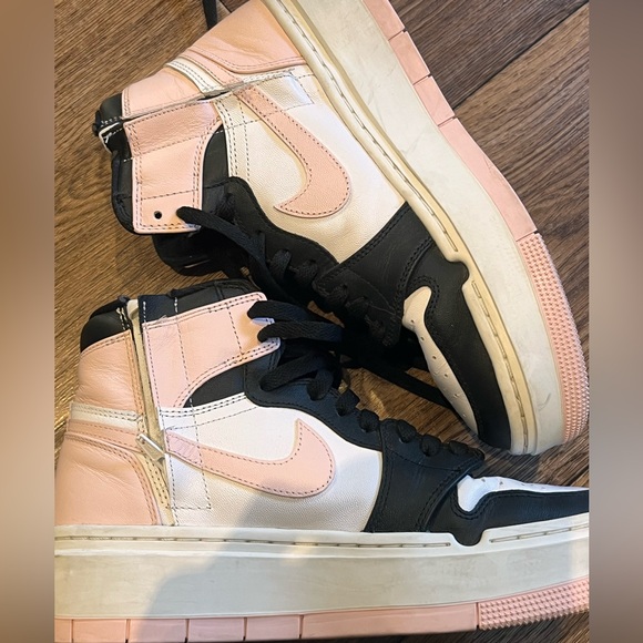 Nike Air Platform Pink Sz 9 EUC - Picture 1 of 6